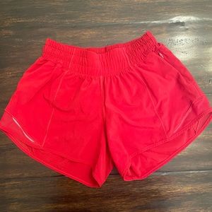 Lululemon size 2 Hotty Hot Shorts